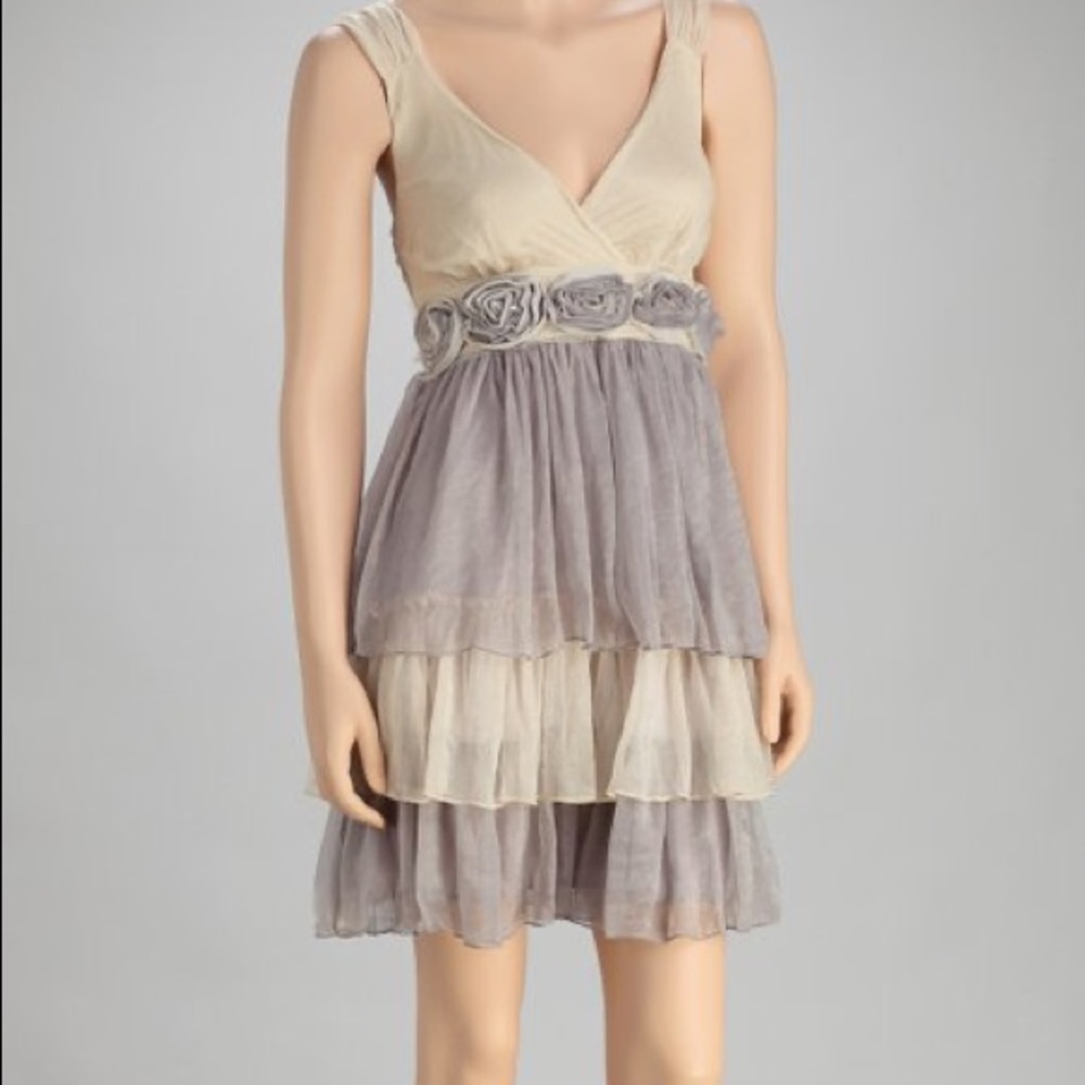Pretty Angel Rosette layered dress size Small